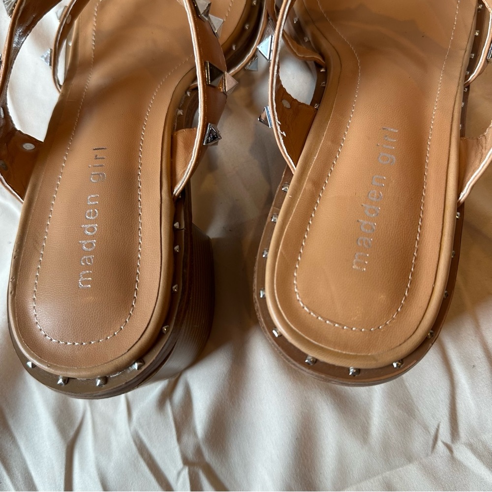 Madden Girl ridleyy studded sandals - Picture 4 of 7